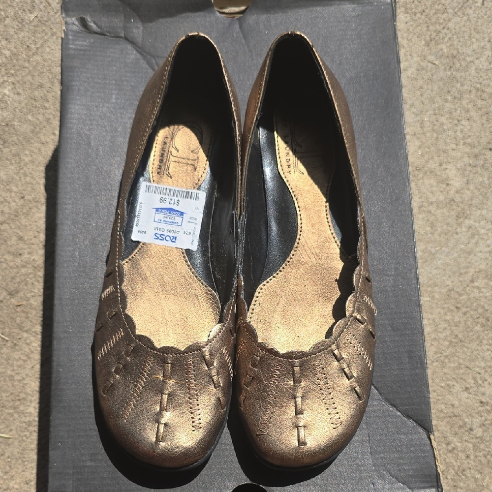 CL by Laundry Metallic Bronze Loafers